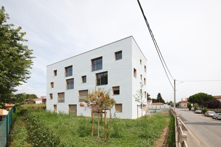 14套社会住房建设项目丨法国丨菲利普·查莱斯建筑工作室-0