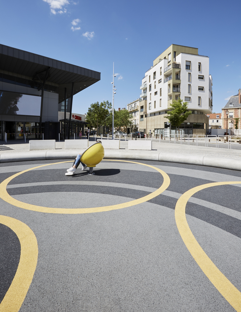 法国 Mantes-la-Jolie 市 Henri Dunant 广场改造，实现行人友好与城市融合-26