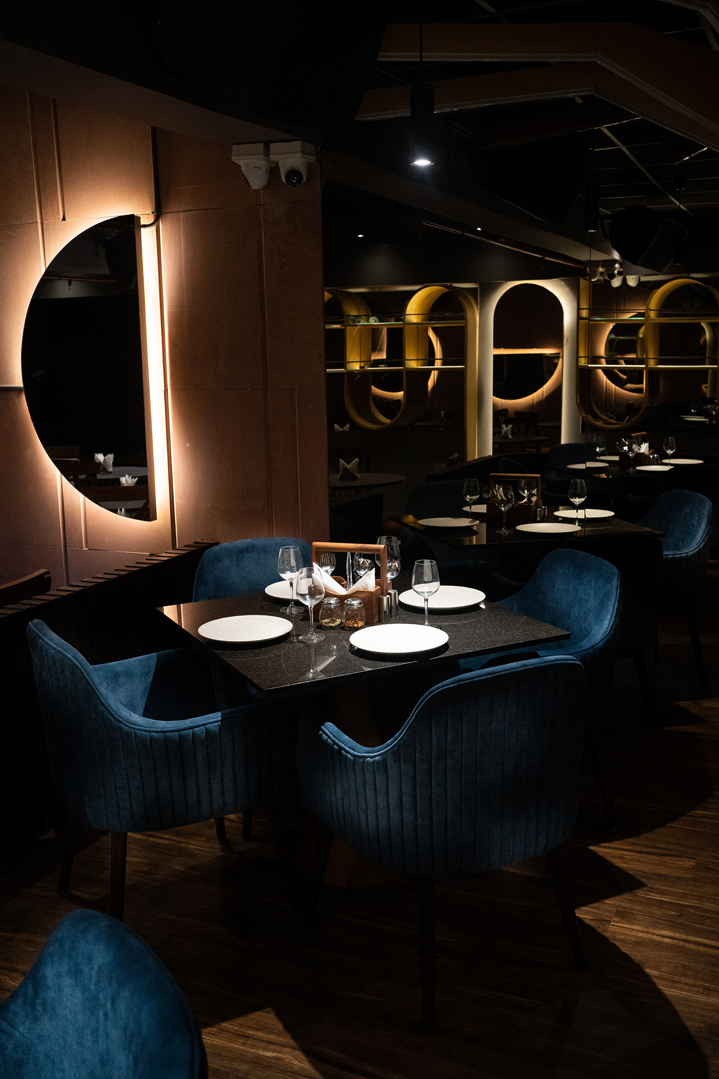 Anastasiya Gushchina丨西餐厅丨Housey (interior shoot)-8