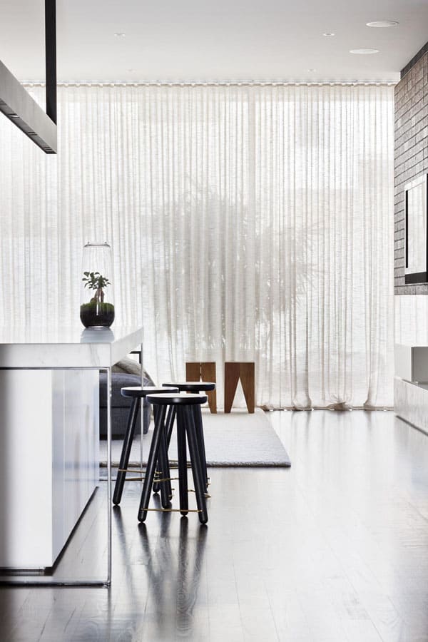 Melbourne townhouse with impressive modern arrangements-2