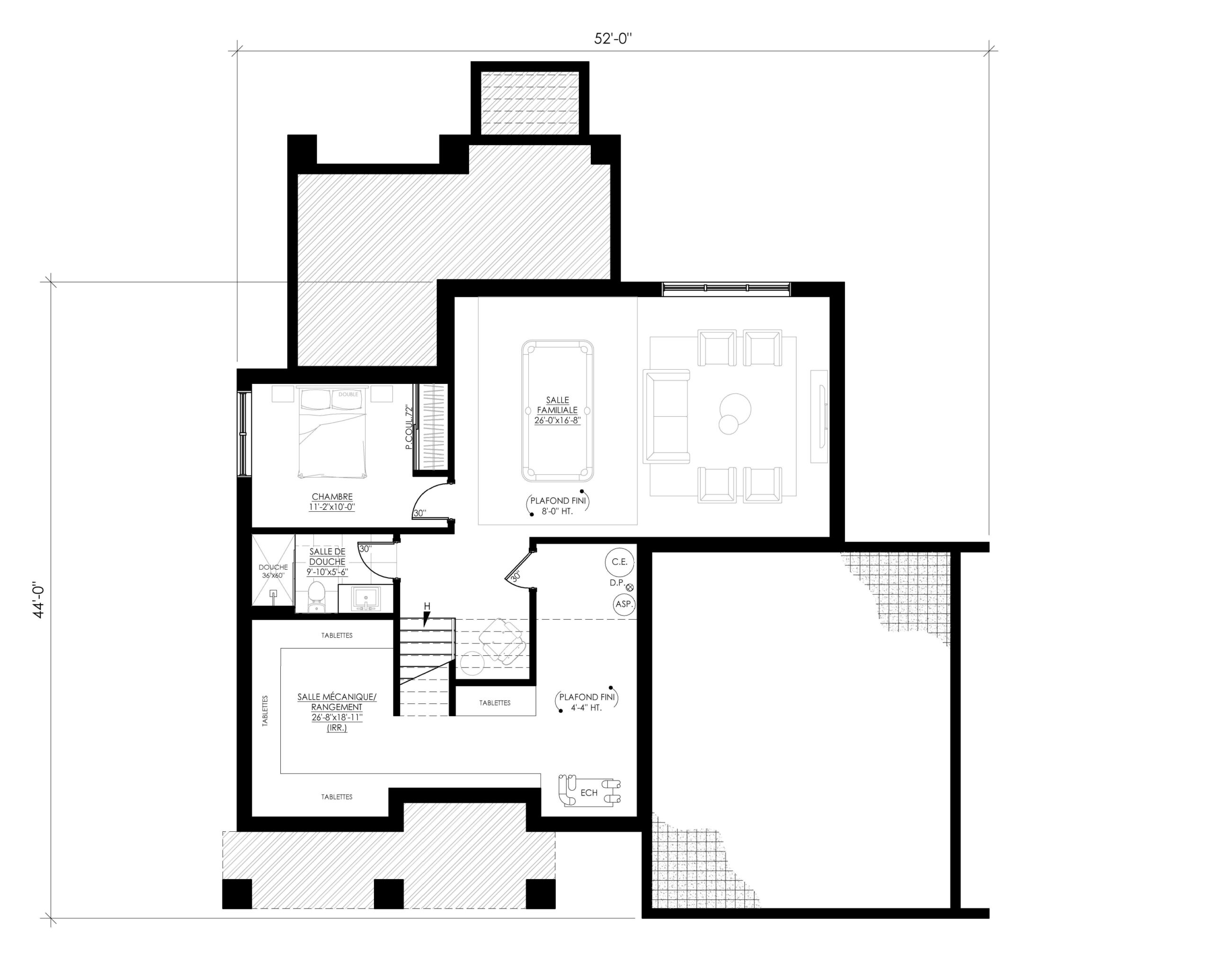 房屋平面图 Ë·242

注：这里Ë·242可能是特定编号之类的内容，由于不清楚其确切含义，保留原样如果有更多背景信息，可进一步完善翻译 丨Leguë Architecture-13