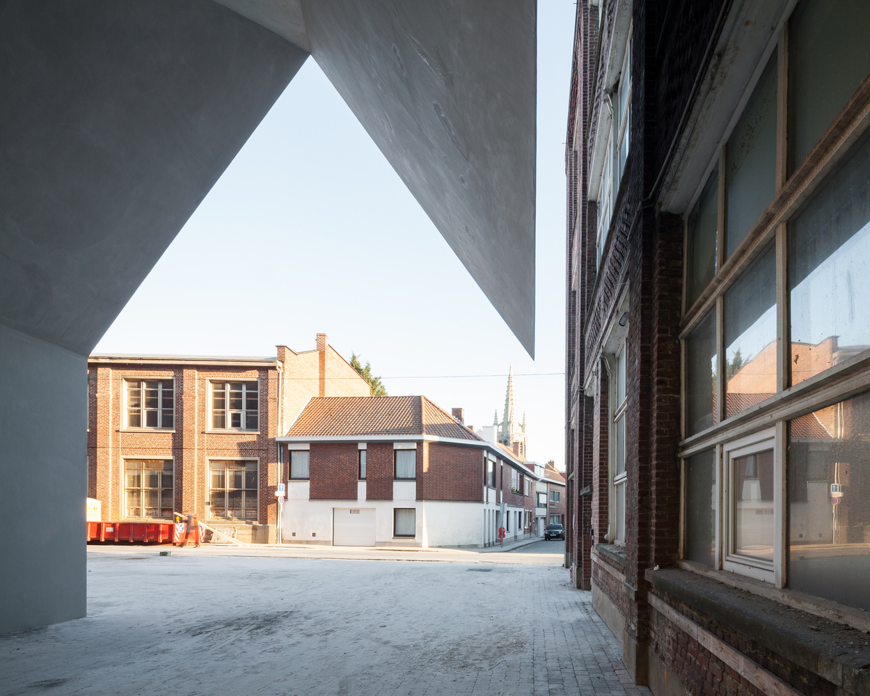 比利时图尔奈建筑学院丨Aires Mateus-8