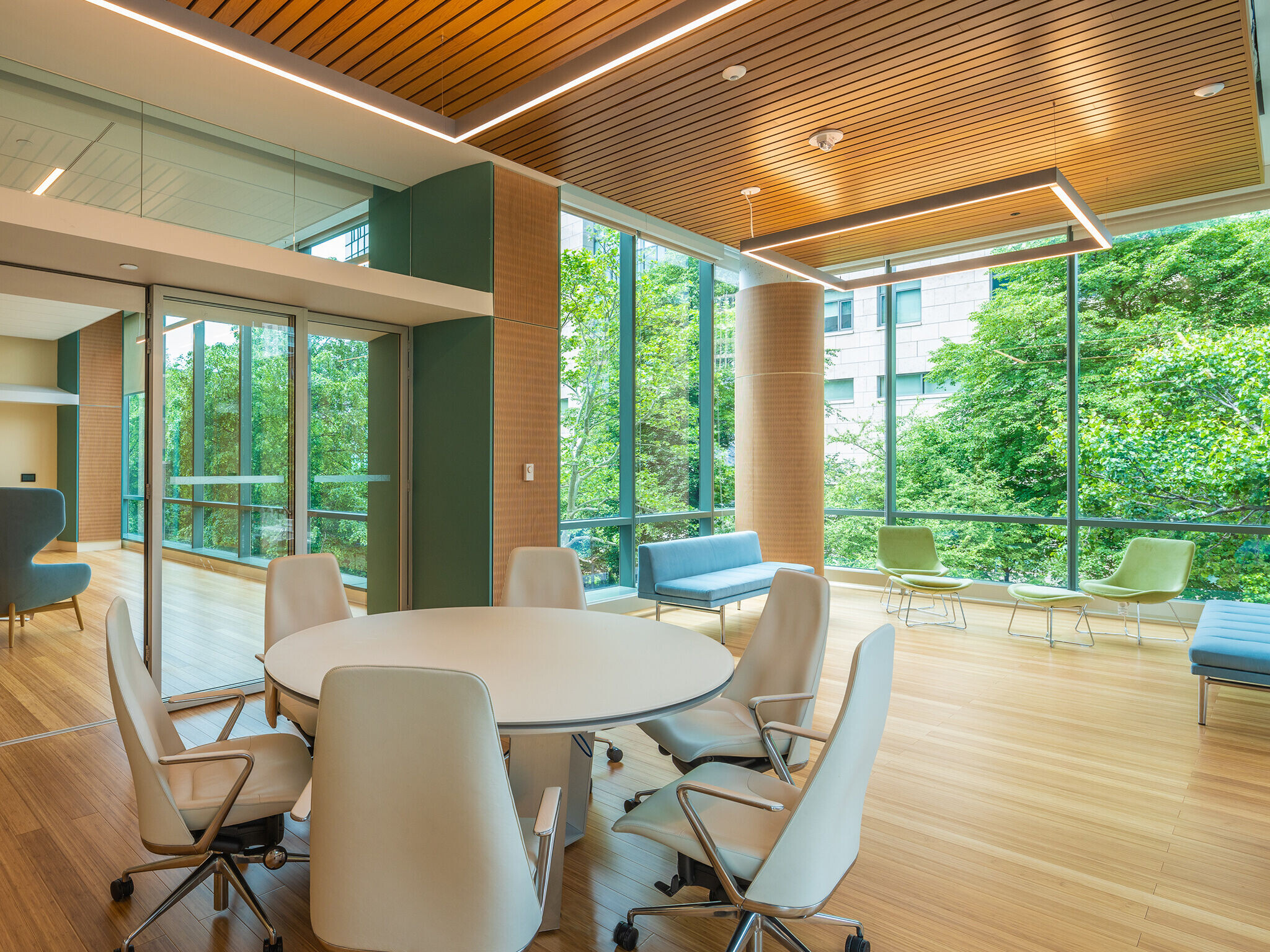 剑桥 Kendall Square 停车库改办公空间丨美国丨Paul Lukez Architecture-5