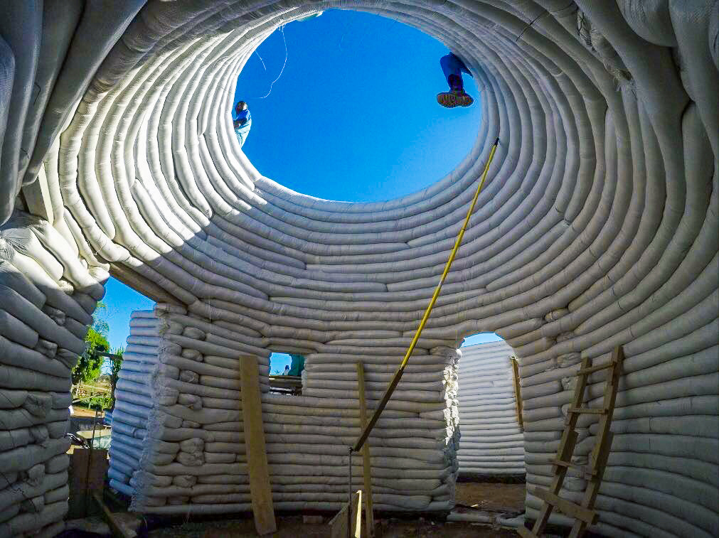 南非 Langbos 社区儿童中心 | 土筑多功能空间-5