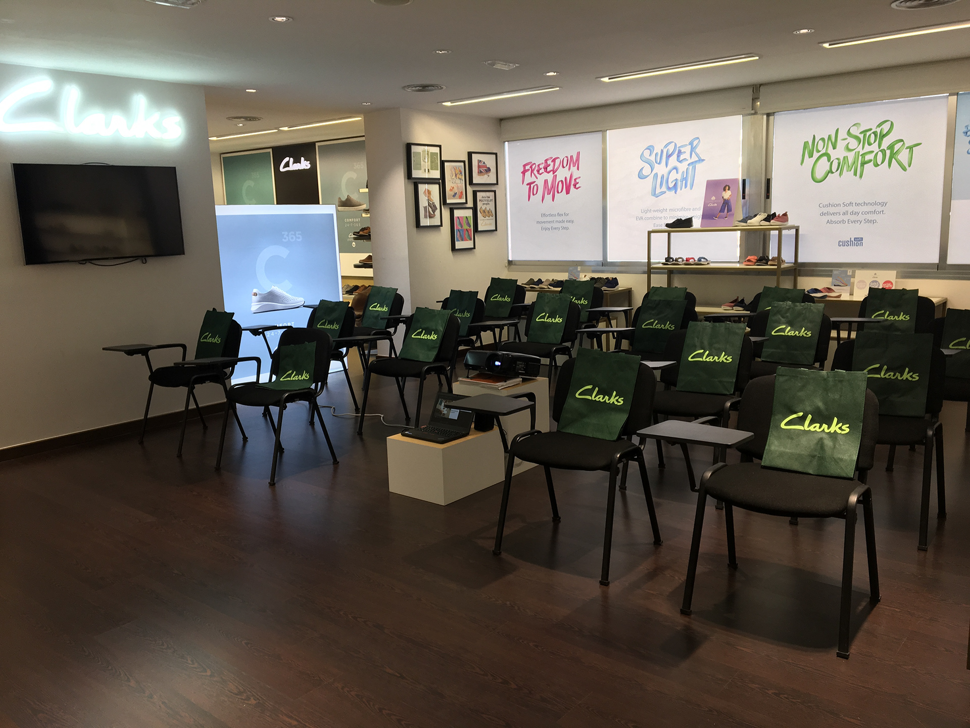 Clarks产品展示与培训活动-26