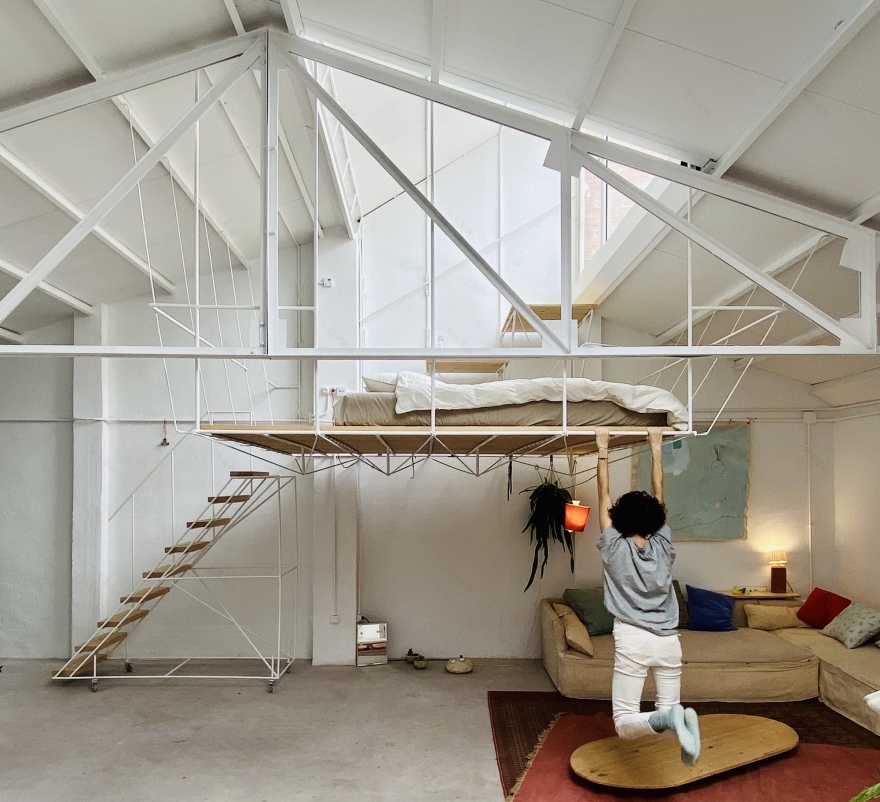 Topo's Shed Workspace and Housing / Pía Mendaro-29