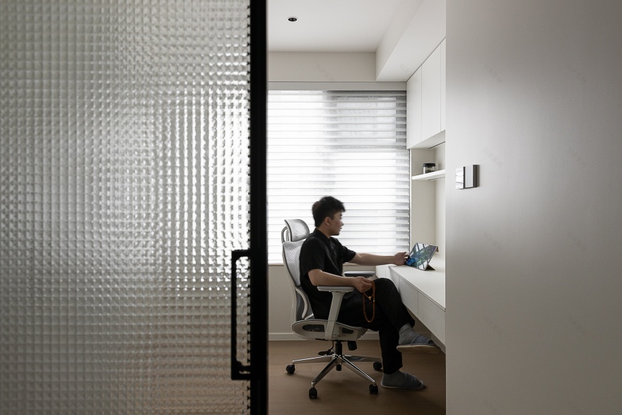 140㎡阳光容器 把光揉进每个平方的极简主义丨中国杭州丨SJD春茉空间设计-46