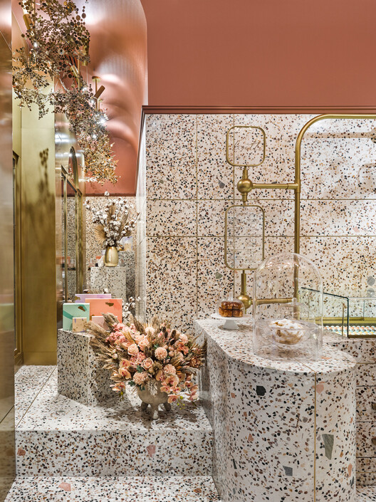 Lisette 定制奢华零售空间-27