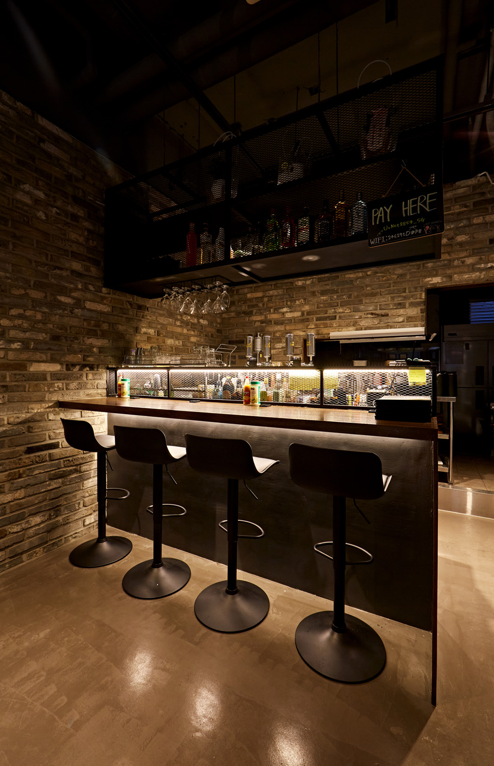 16 坪极简风披萨店设计，打造美食空间新体验-9