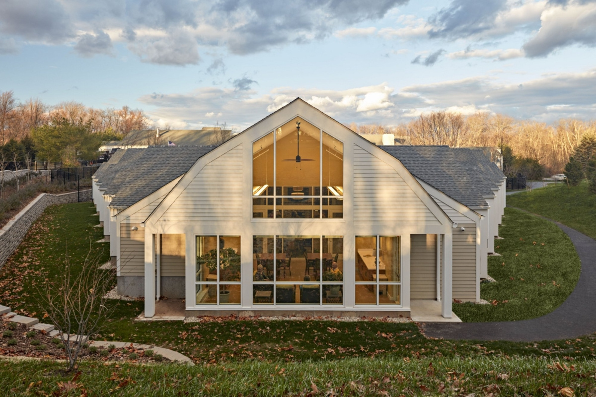 百年橡树下的温馨记忆护理社区-12