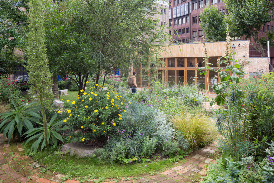 Office Sian adds brick and limestone building to London community garden-23