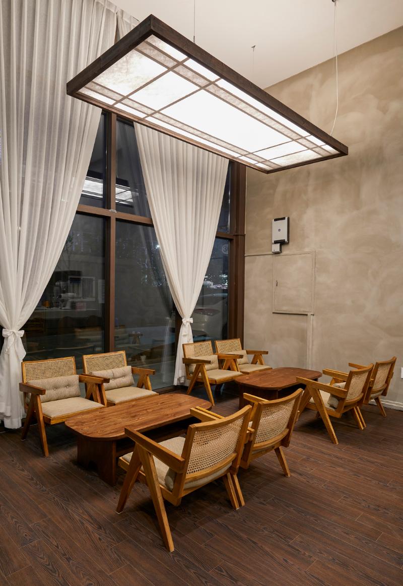 35 坪斯米达咖啡厅，木质装点简约风情-9