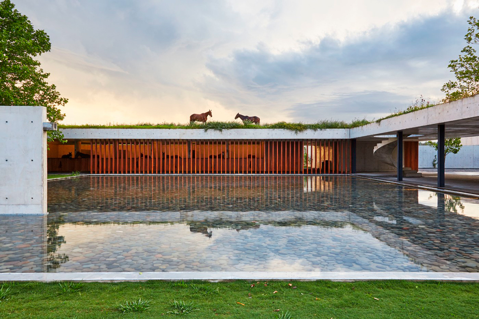 Modernist Masterpiece-17