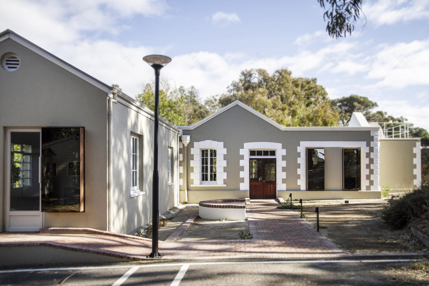 南非天文台新游客中心及公共卫生间丨南非开普敦丨SALT Architects-3