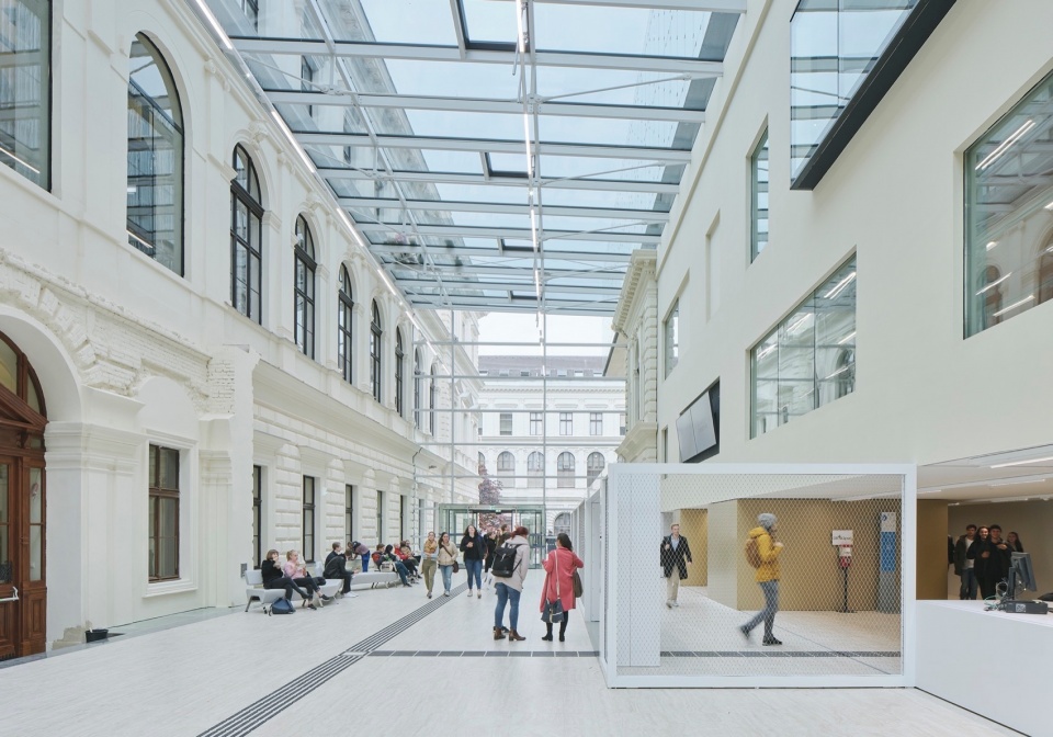 悬浮之阅 · 奥地利格拉茨大学图书馆扩建改造丨Atelier Thomas Pucher 事务所-17