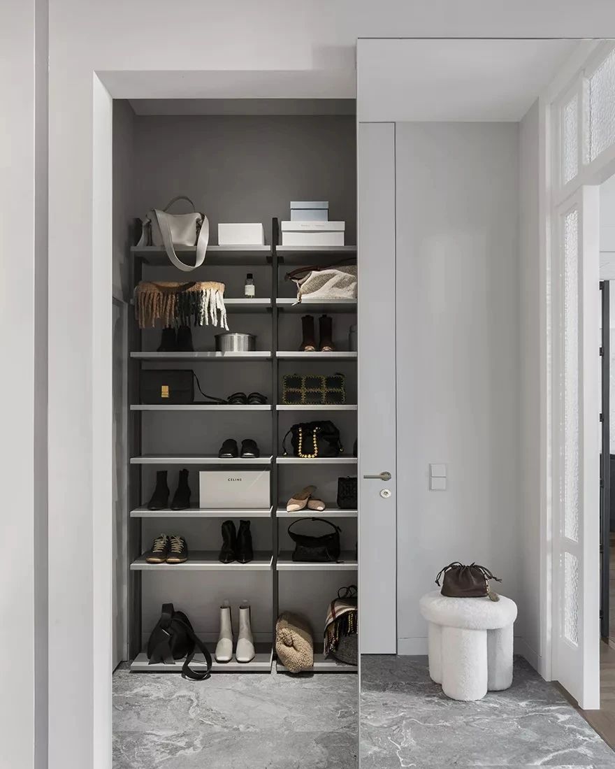 时尚博主的 60㎡传统优雅公寓丨Buro PT-22