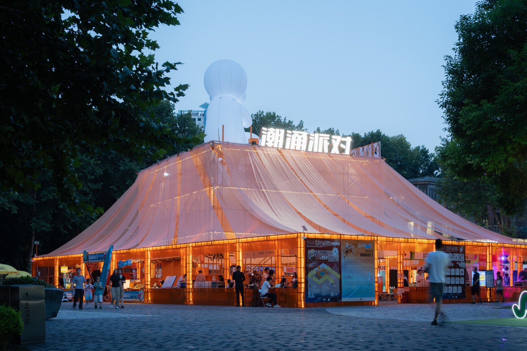 武汉天地“DIVE IN SUMMER 潮涌派对”丨中国武汉丨UAO 瑞拓设计-144