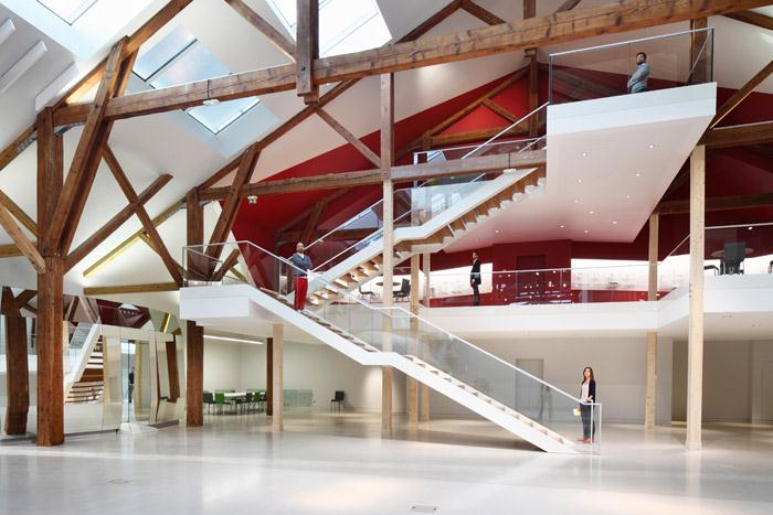 圣戈班玻璃创新中心·木构新生的创新空间-24