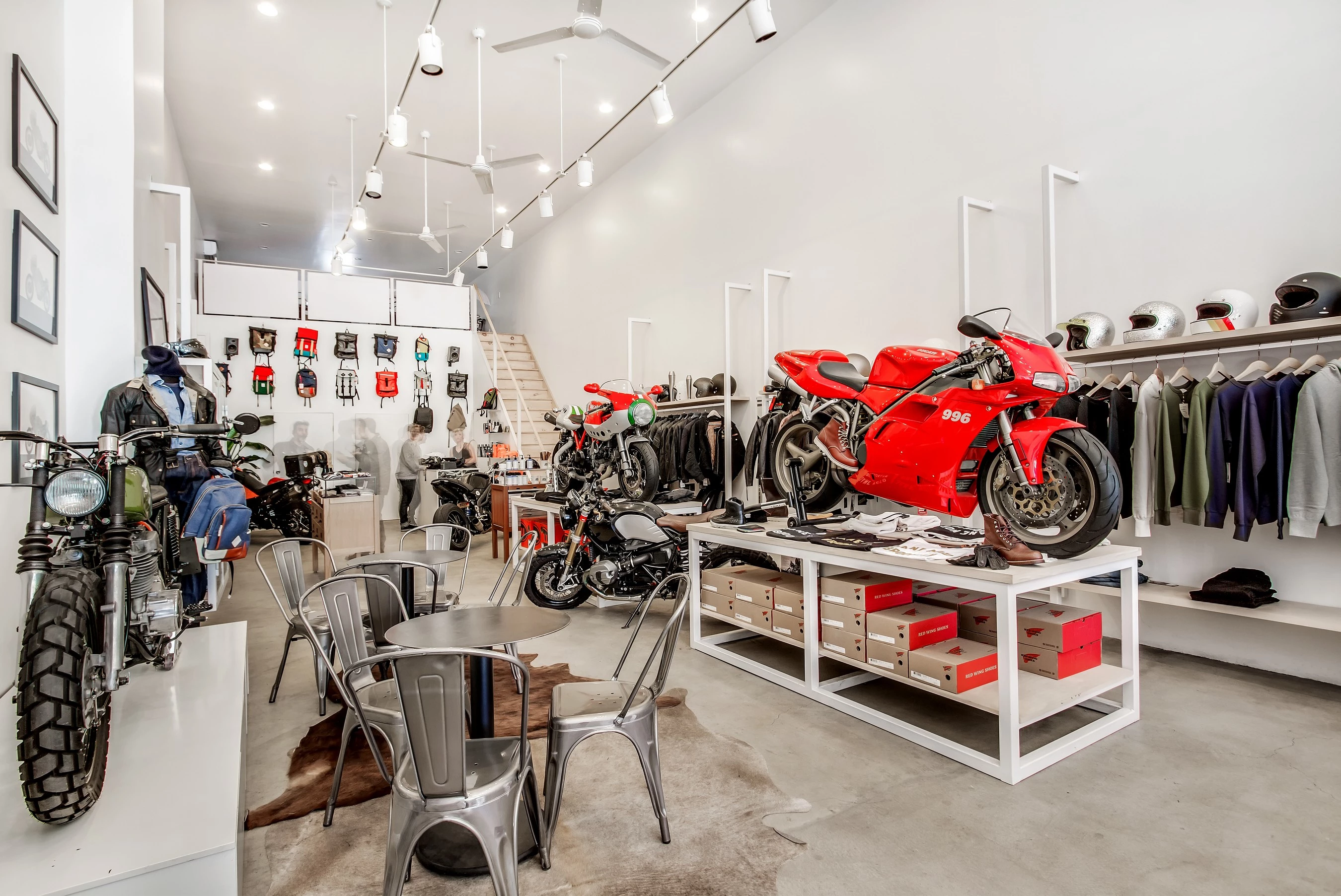 Jane Motorcycles 概念店-15