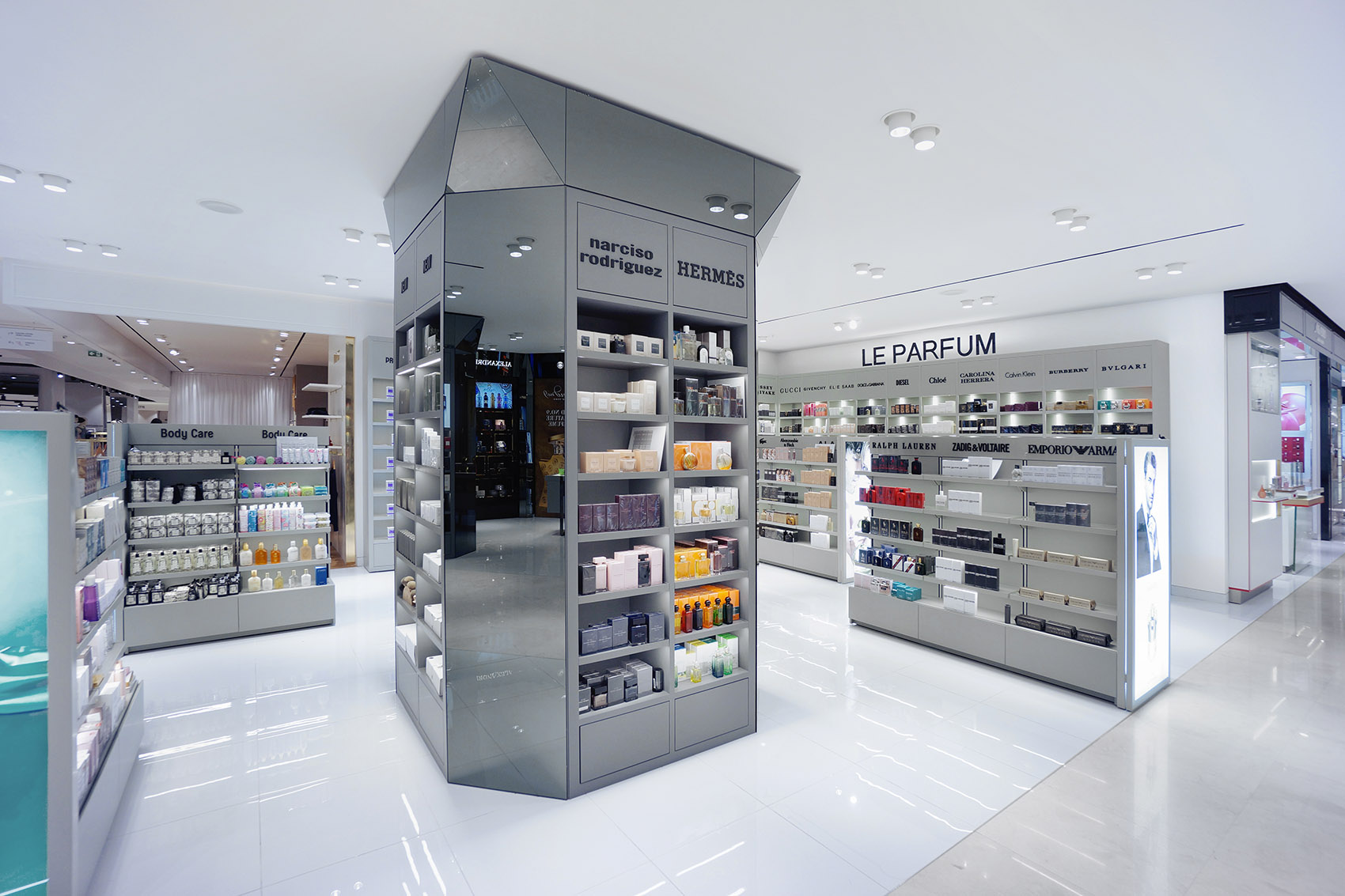 老佛爷商城伊斯坦布尔店 / plajer & franz studio-45