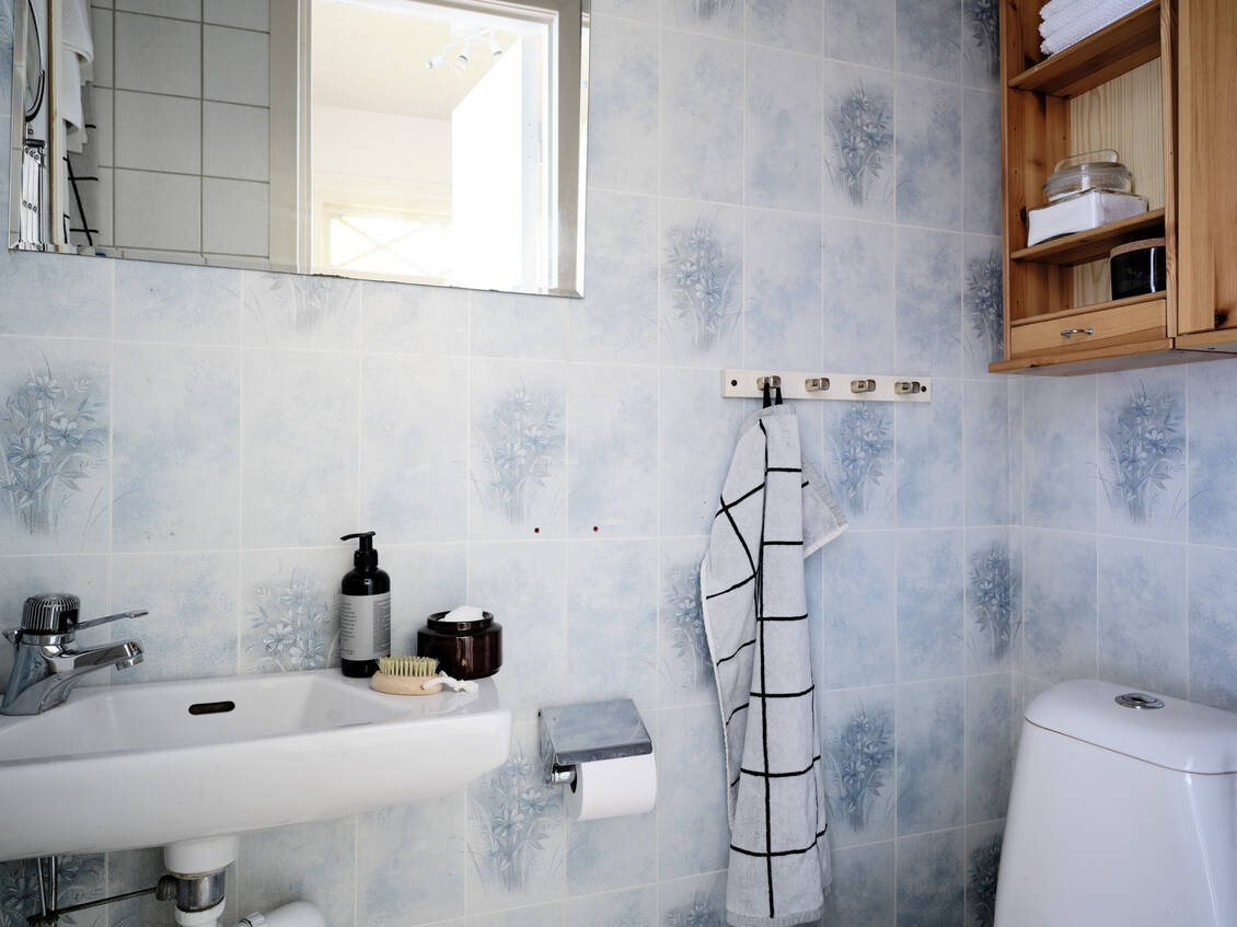 瑞典住宅单身公寓的质朴氛围与优雅装饰-18