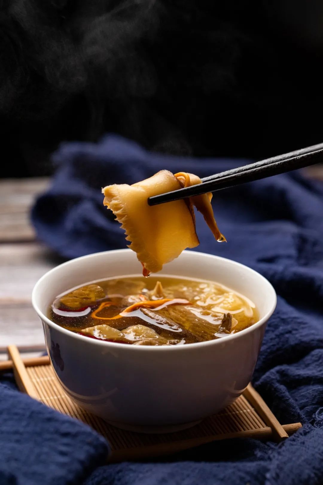 九种菌菇炖出冬日暖心汤丨中国云南-0