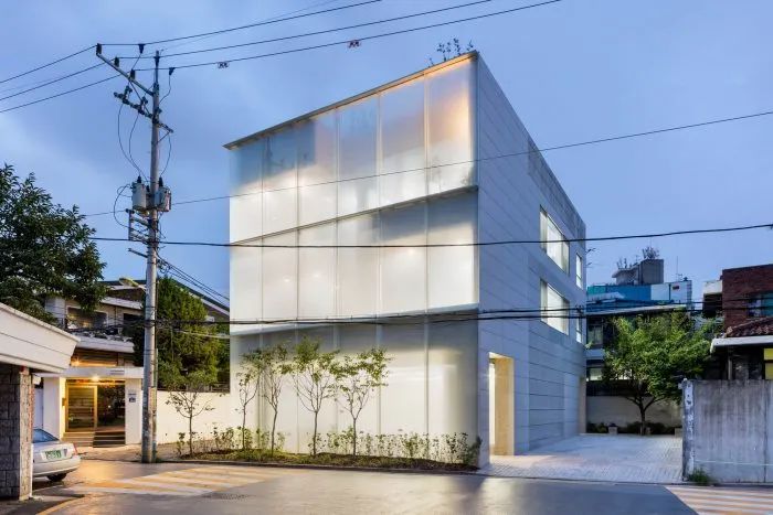 韩国时尚品牌办公大楼丨FHHH FRIENDS-3