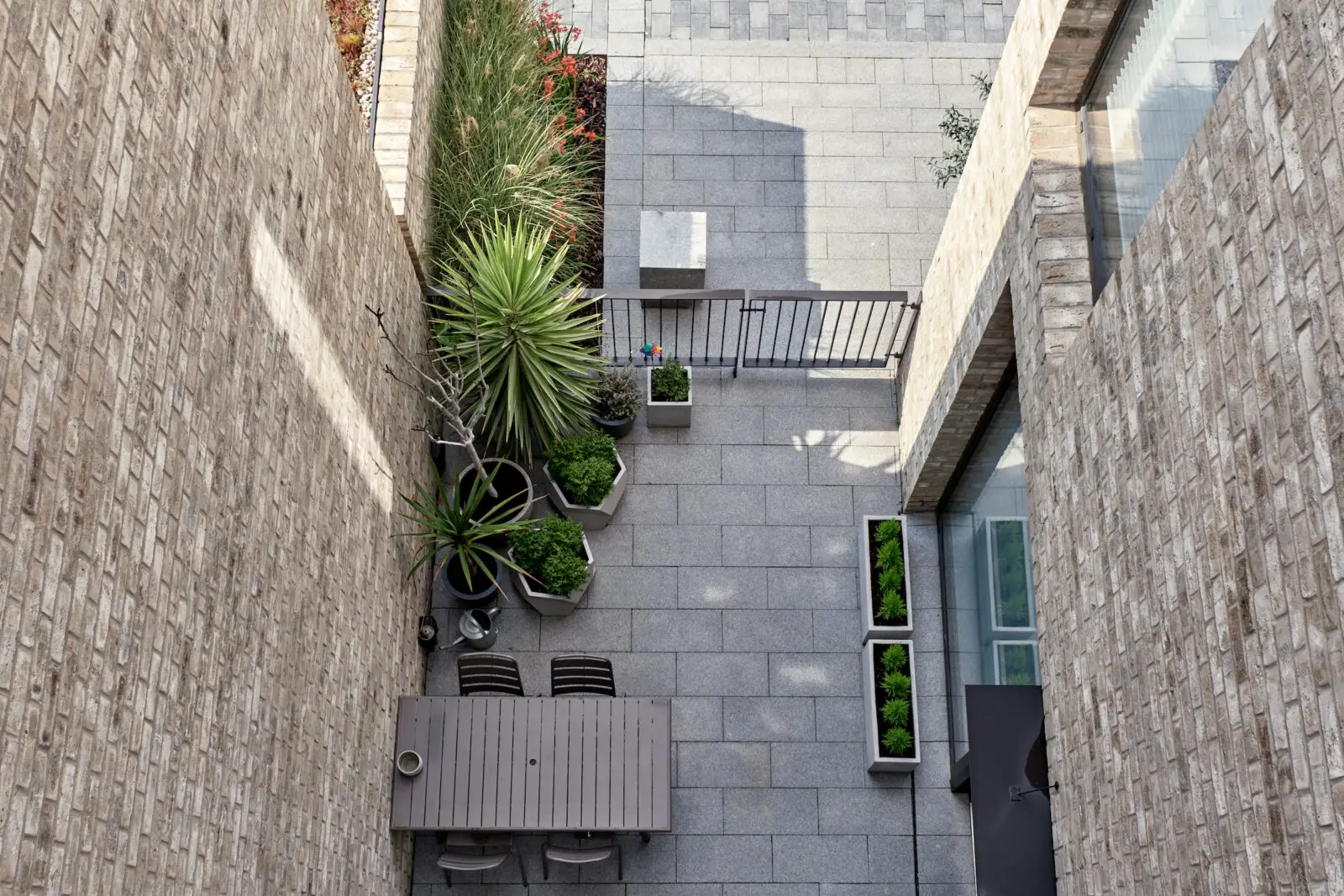 伦敦泰晤士河畔的现代维多利亚式联排别墅-20