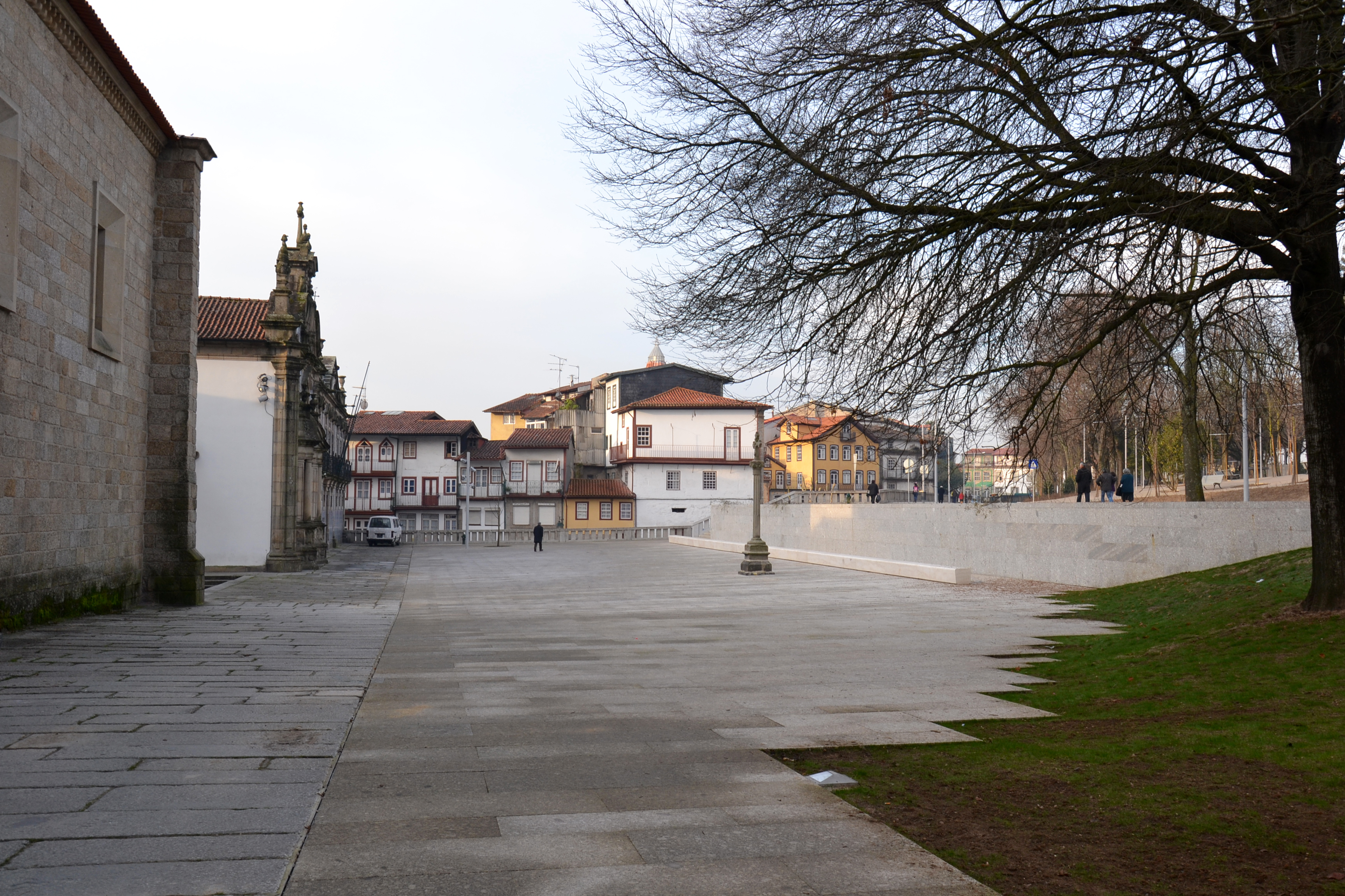 普拉亚杜图拉尔,圣达马索林荫大道和圣安东尼奥街城市更新项目丨葡萄牙丨米尼奥大学建筑学院研究中心等-24