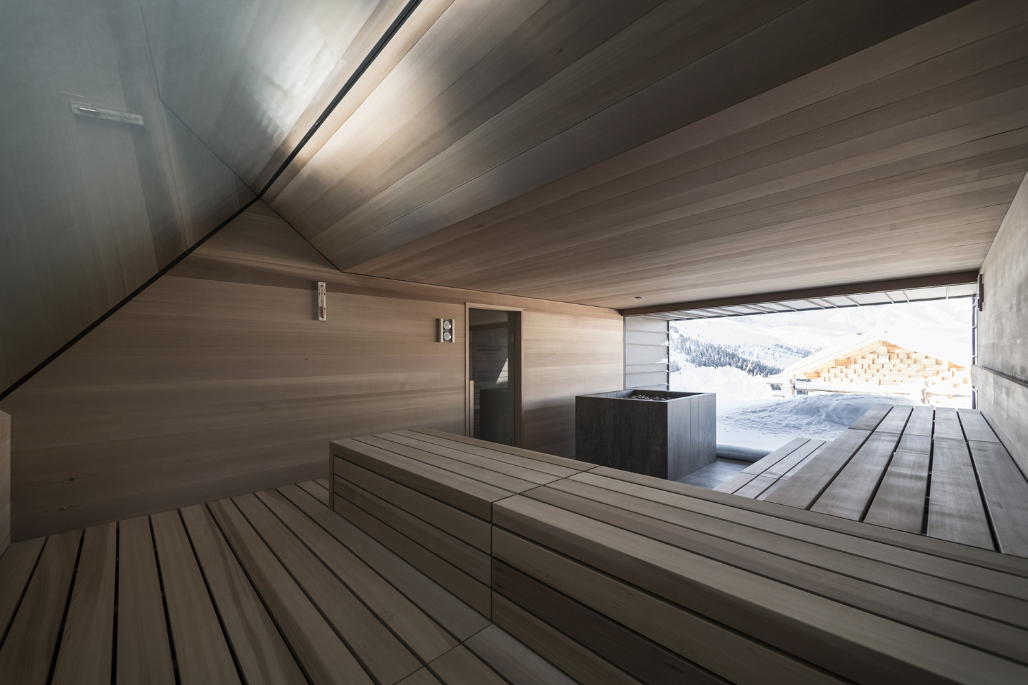 高山之上的酒店设计-32