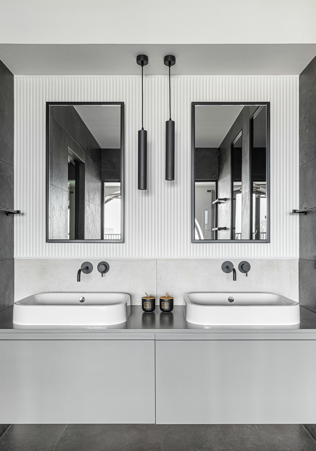 俄罗斯多彩色系公寓设计-20