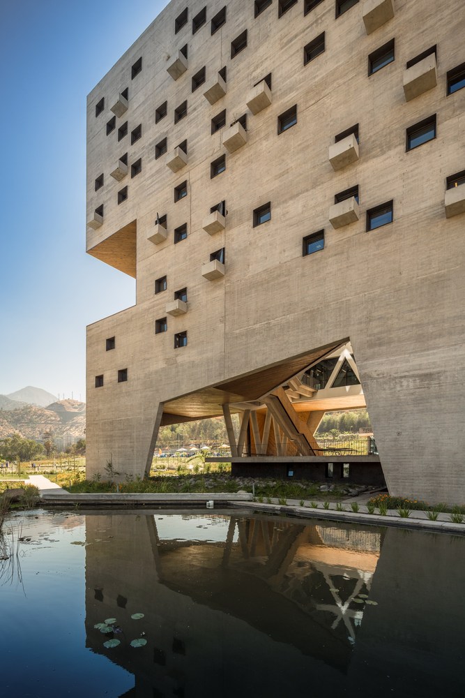 School of Economics and Business Diego Portales University  Rafael Hevia + Rodrigo Duque Motta + Gabriela Manzi-75