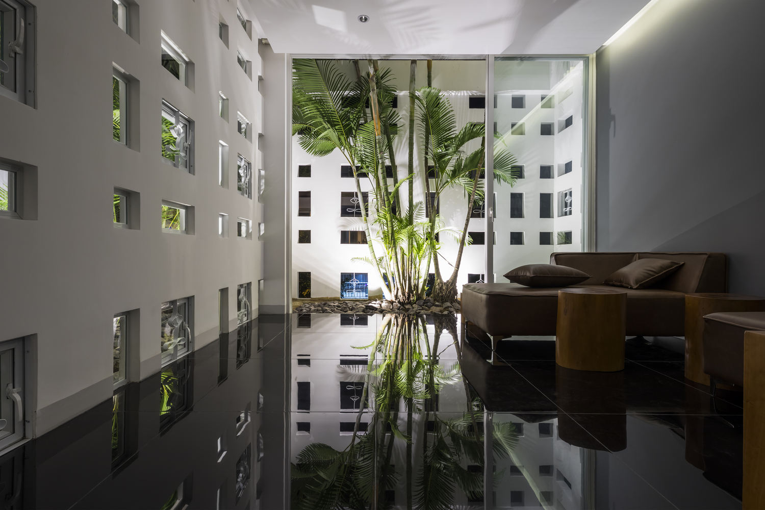 微风轻拂，光影共舞——自然之韵室内设计赏析-23