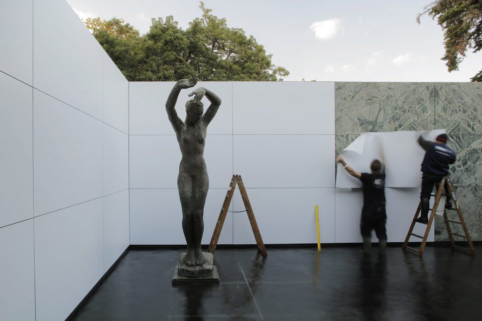 密斯失去物质性 · 空间消解与再构-20