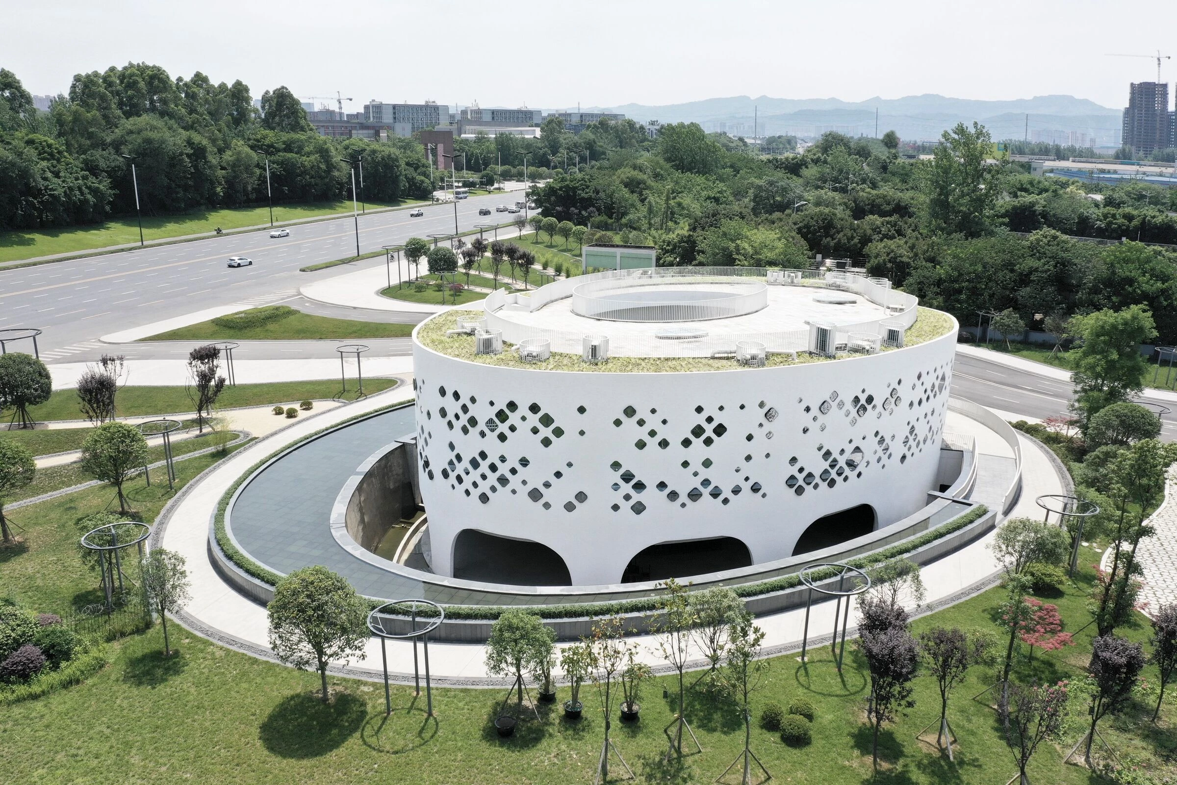 成都科技产业园地标建筑·龙泉涌泉白楼-16