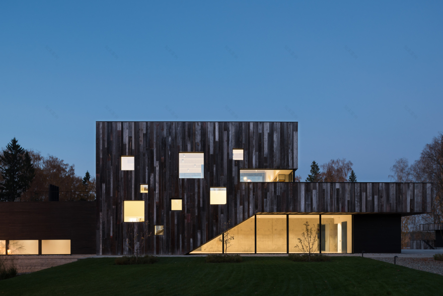 水库边的乡村别墅-13