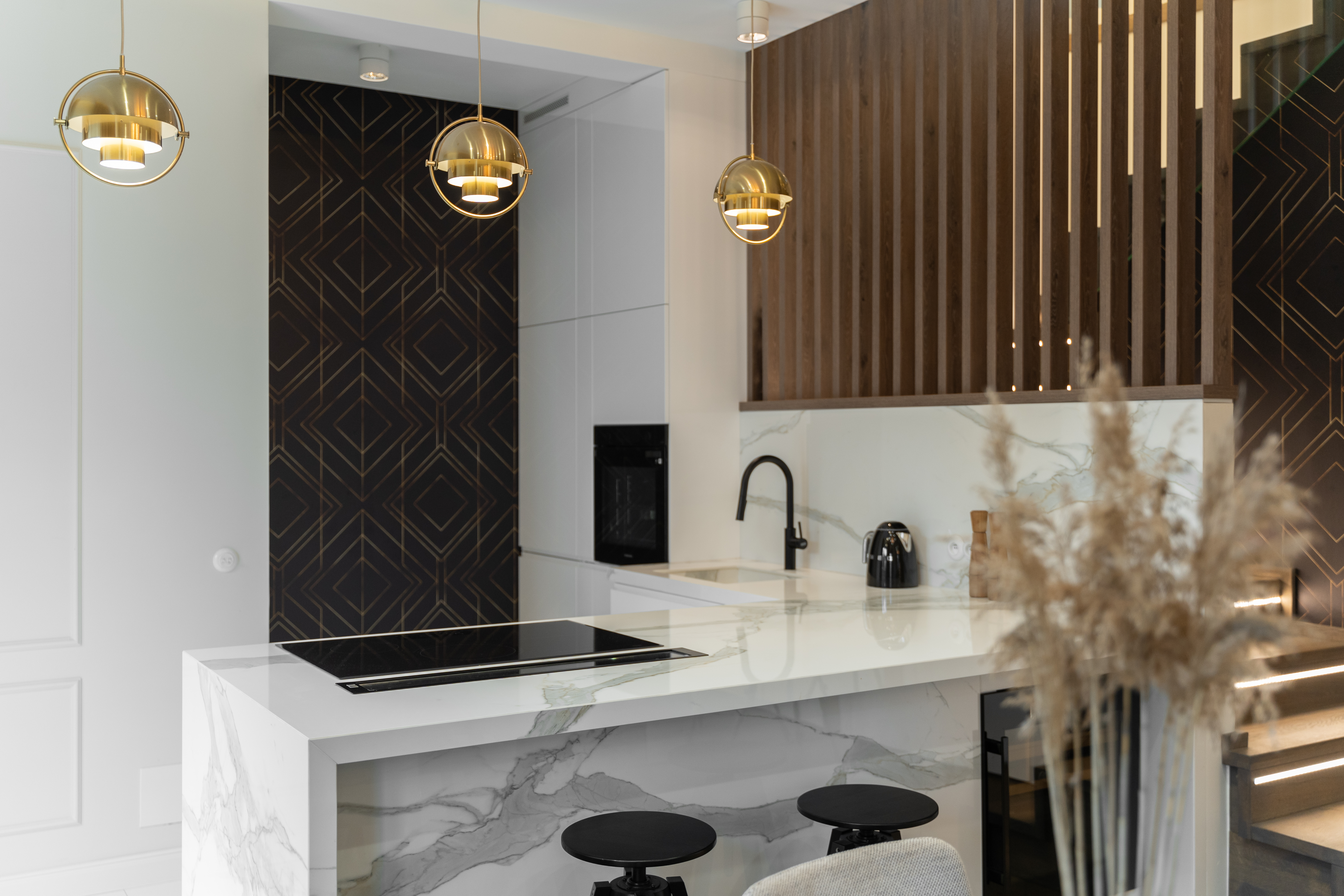 V44_open kitchen & dining room-11