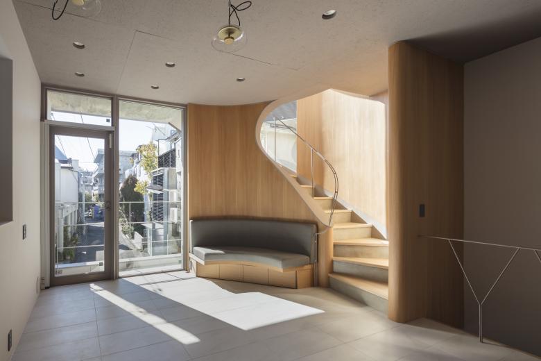 神宫前の踊居丨日本东京丨蘆田暢人建築設計事務所-4