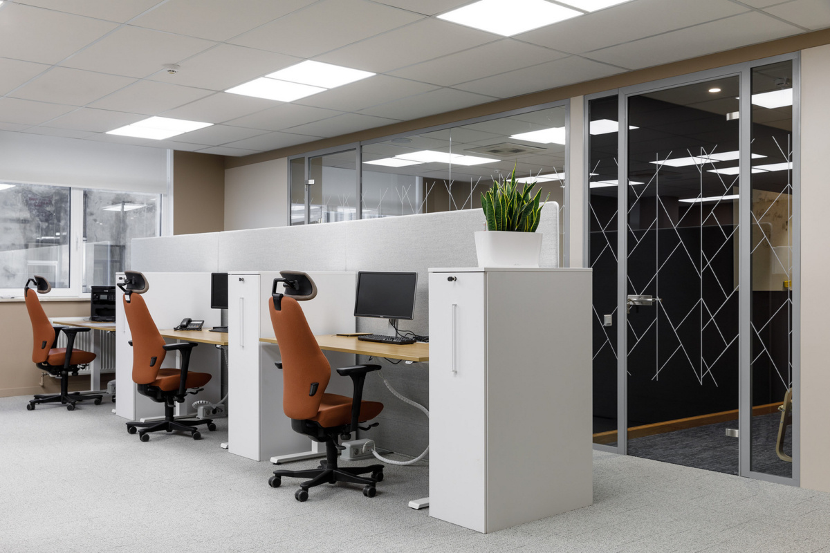 芬兰化工巨头 Kemira 圣彼得堡办公室,舒适与品牌并重-17