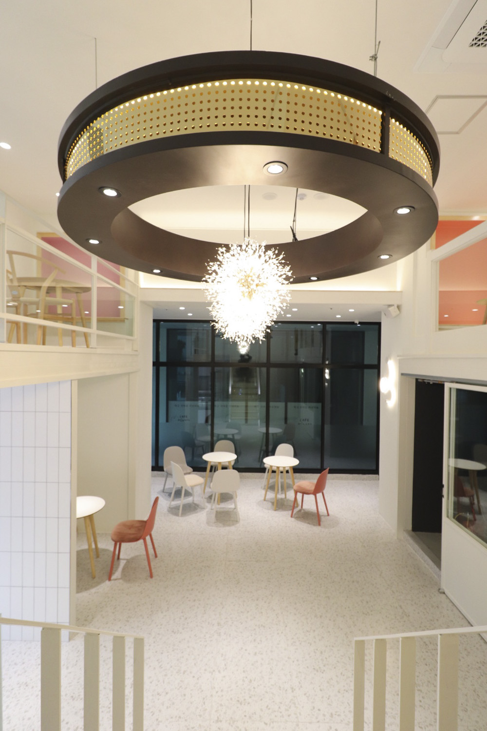 40 平釜山复式咖啡厅的间接照明设计-22