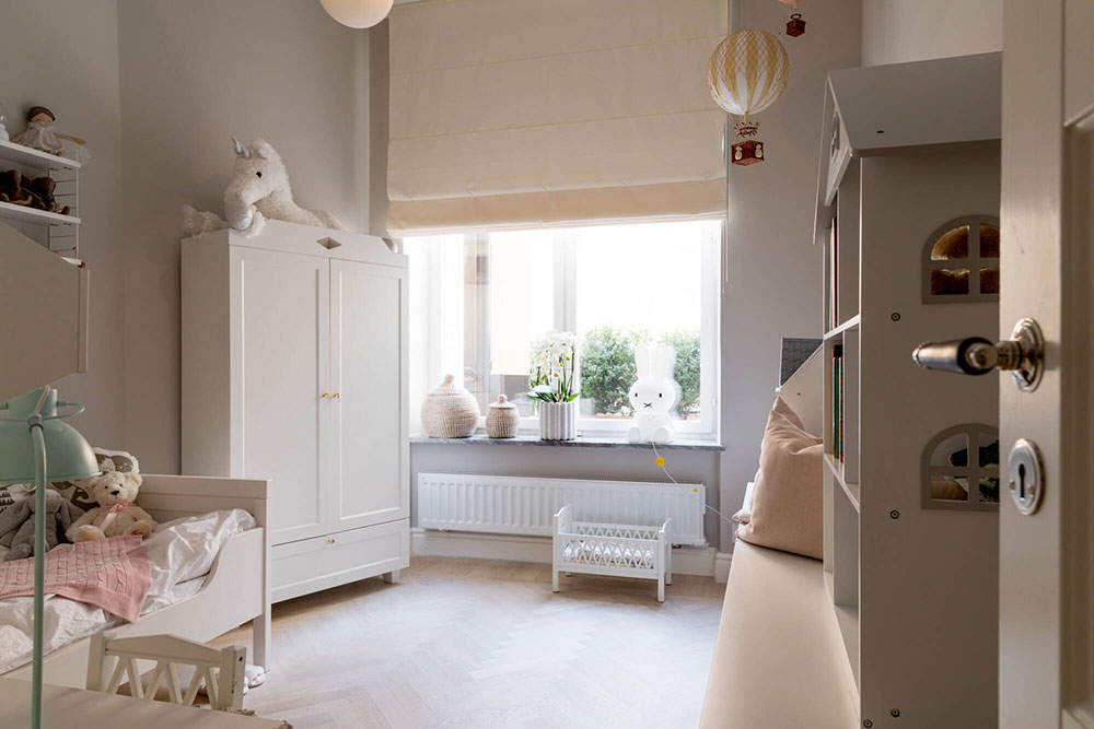 斯德哥尔摩优雅白色公寓,超大空间与精致装饰的完美结合-18