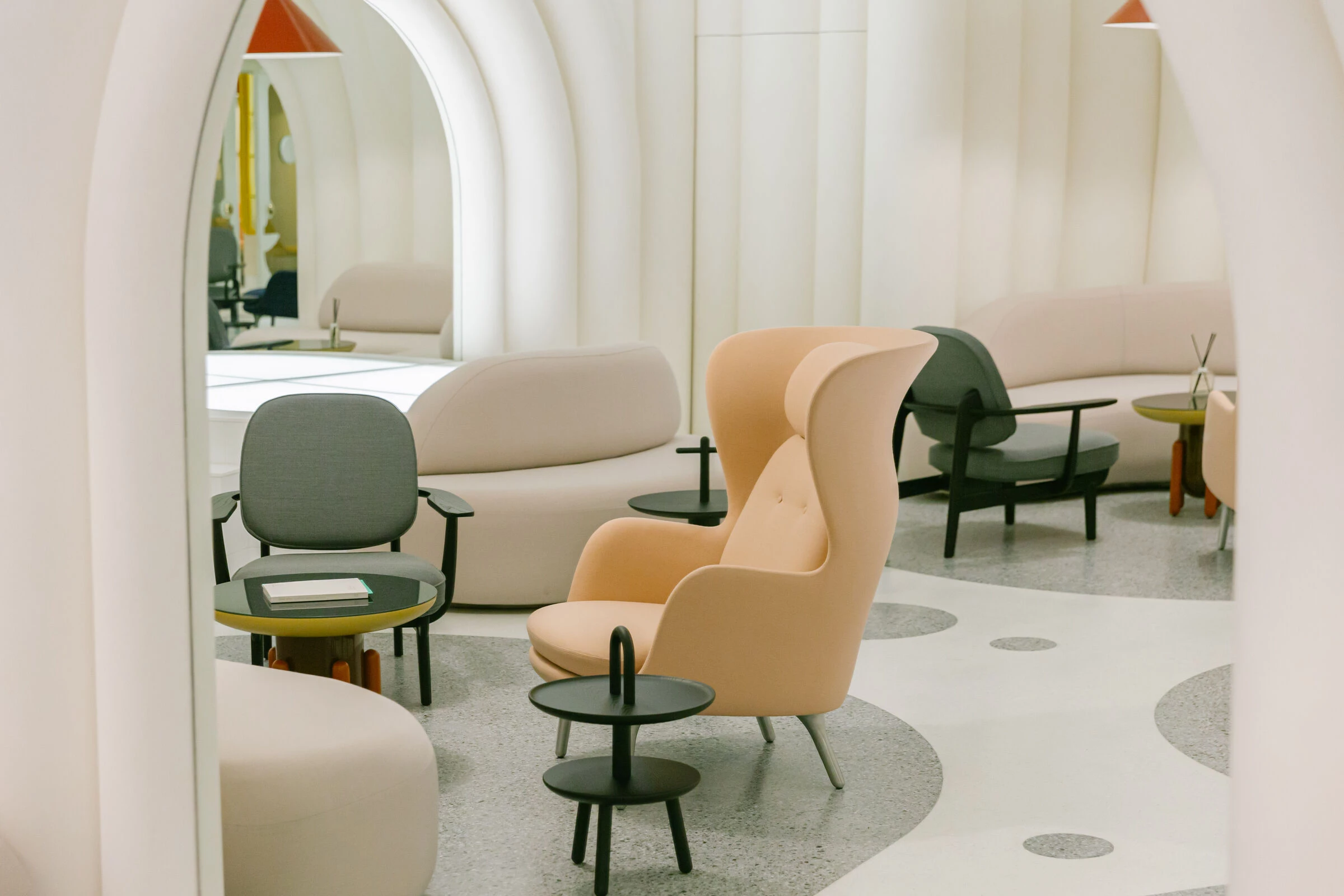 现代贵宾休息室丨韩国首尔丨Jaime Hayon-27