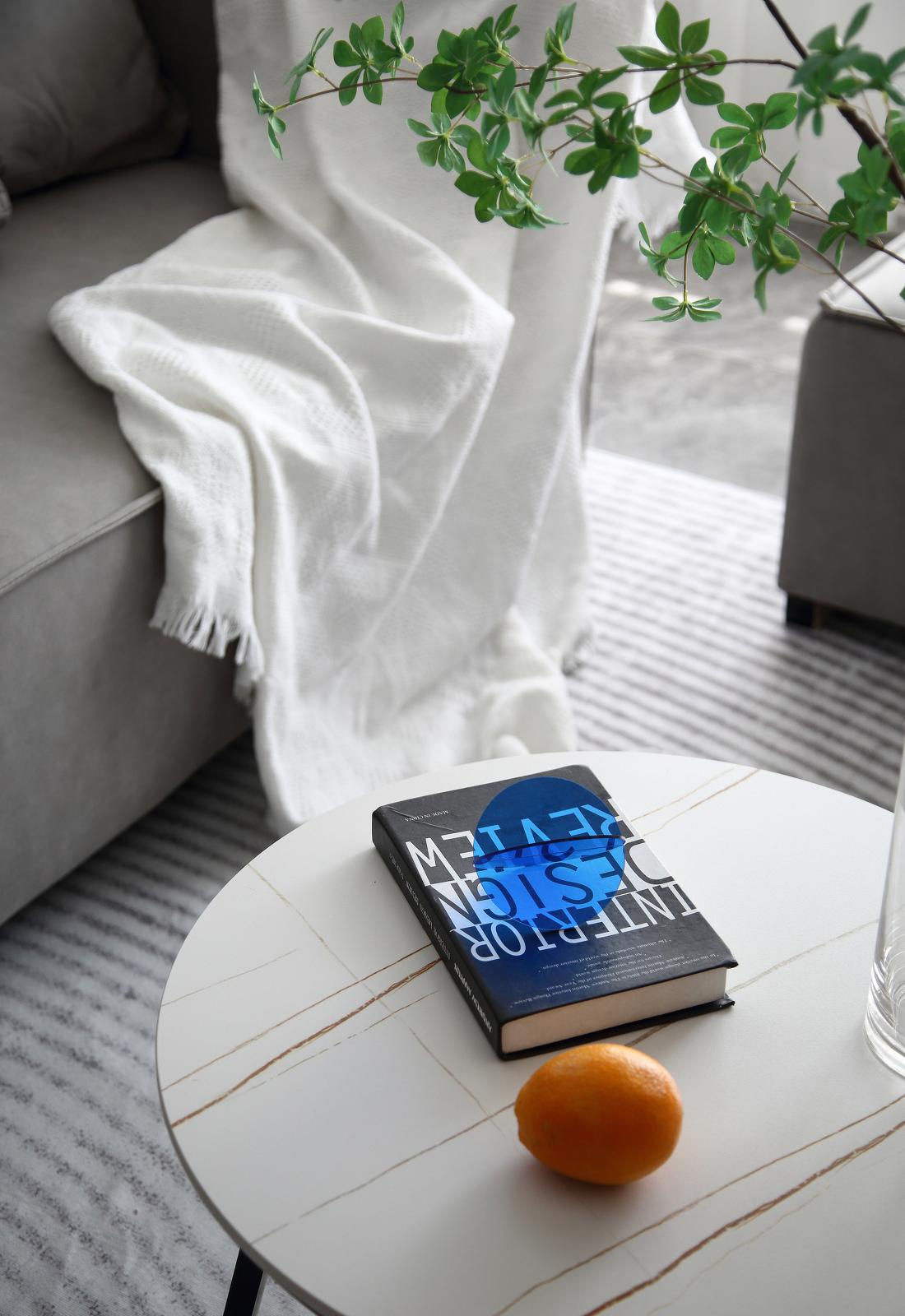 麻花辫胡茬的家-32