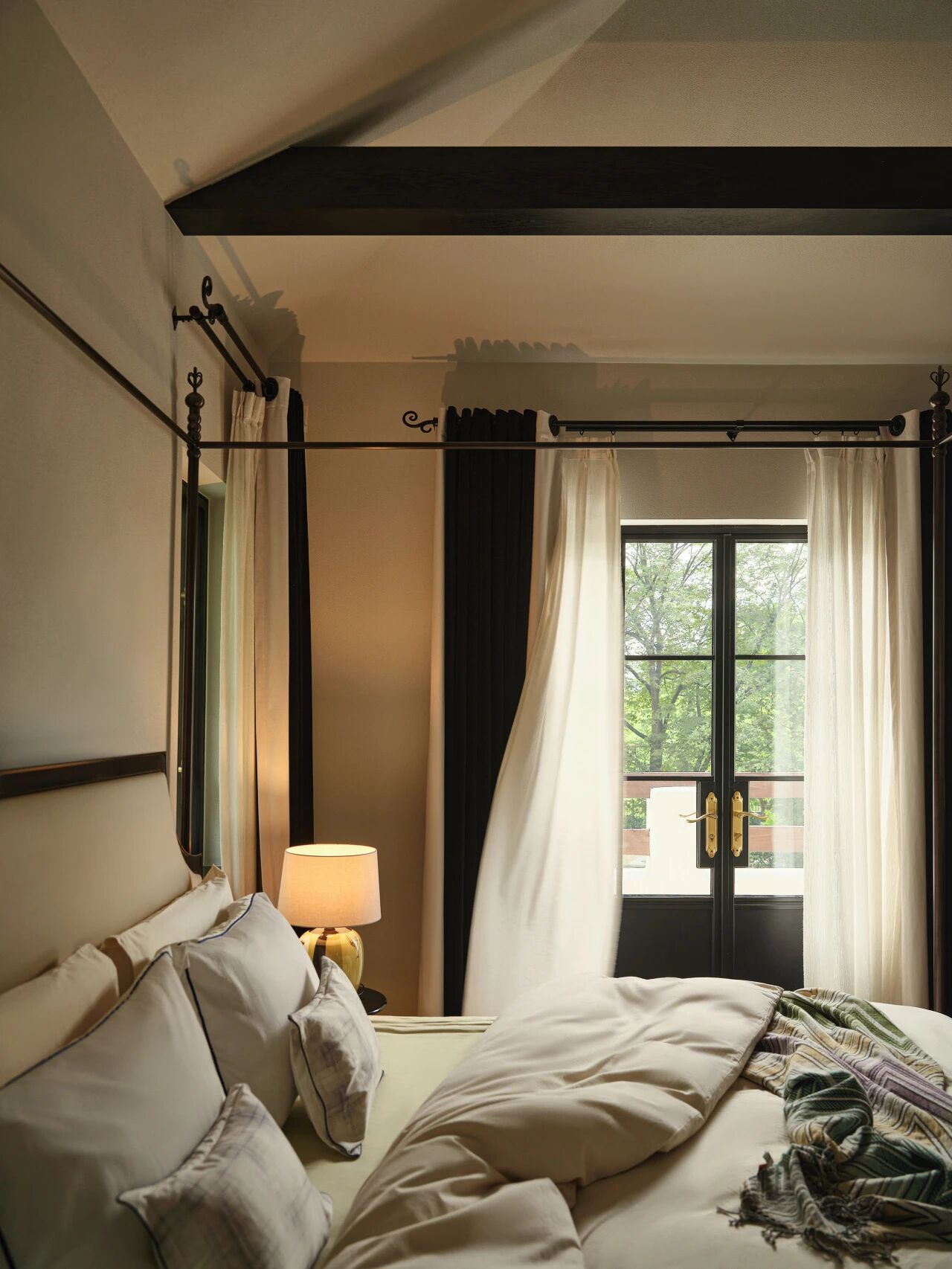 万源城御溪别墅· 一曲弗拉明戈的现代变奏丨中国上海丨DOT. DESIGN潘悦设计事务所-44