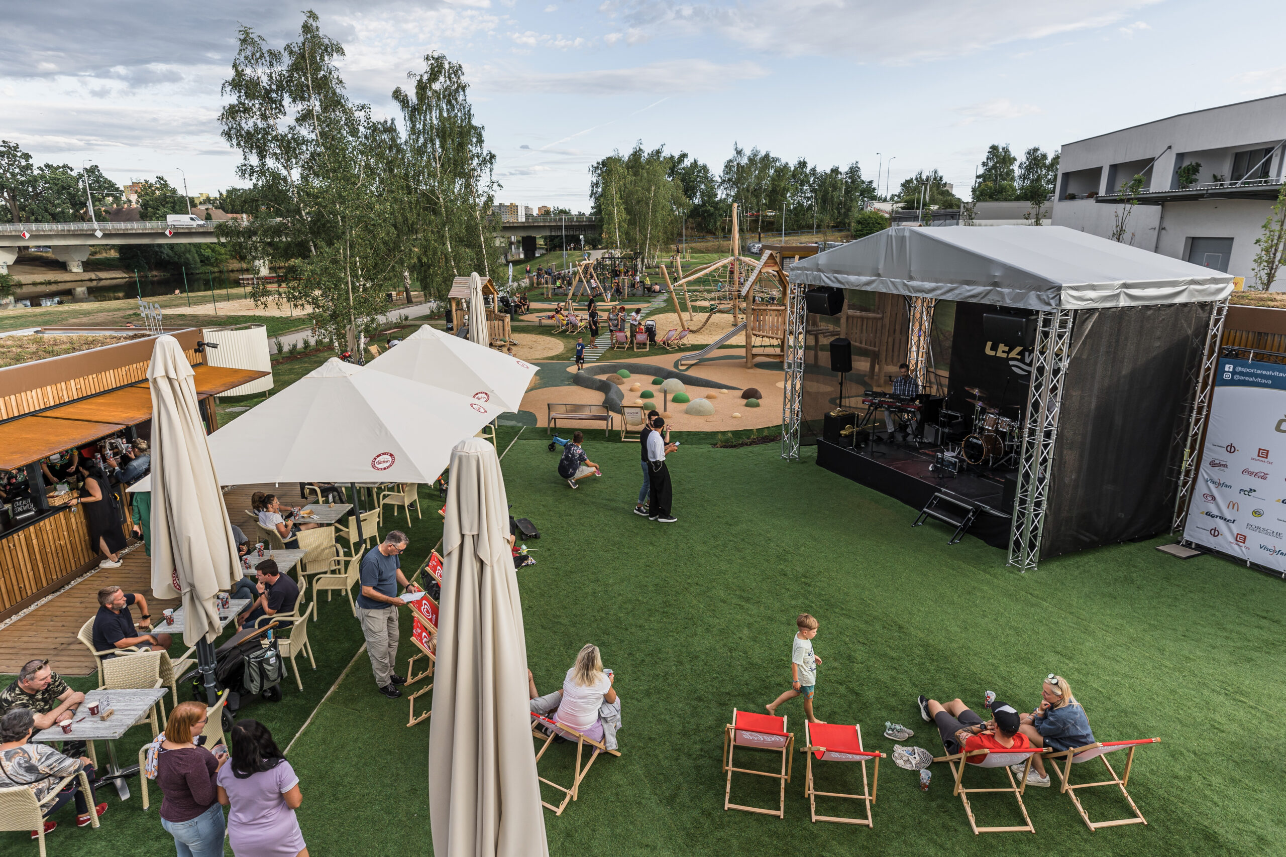 体育休闲区域-13