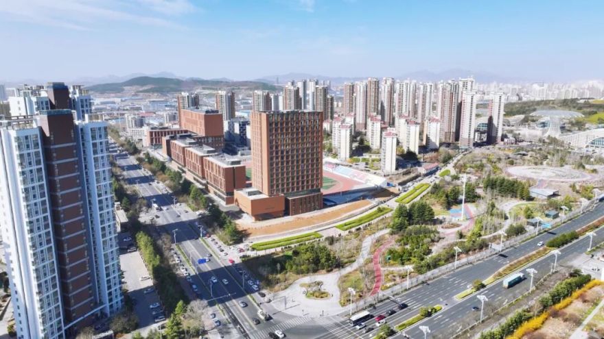 赋能职业教育体系建设!中建八局烟台工程职业技术学院南校区项目启用-13