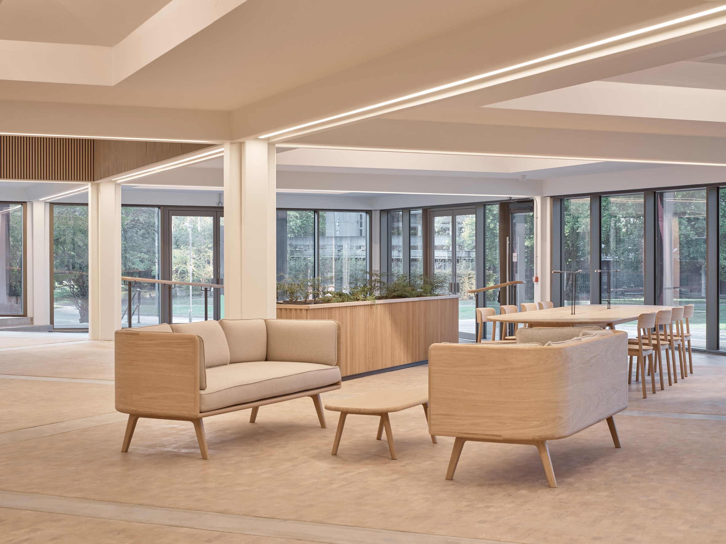 British studios regenerate landmark "Hanging Gardens of Basingstoke" office-20