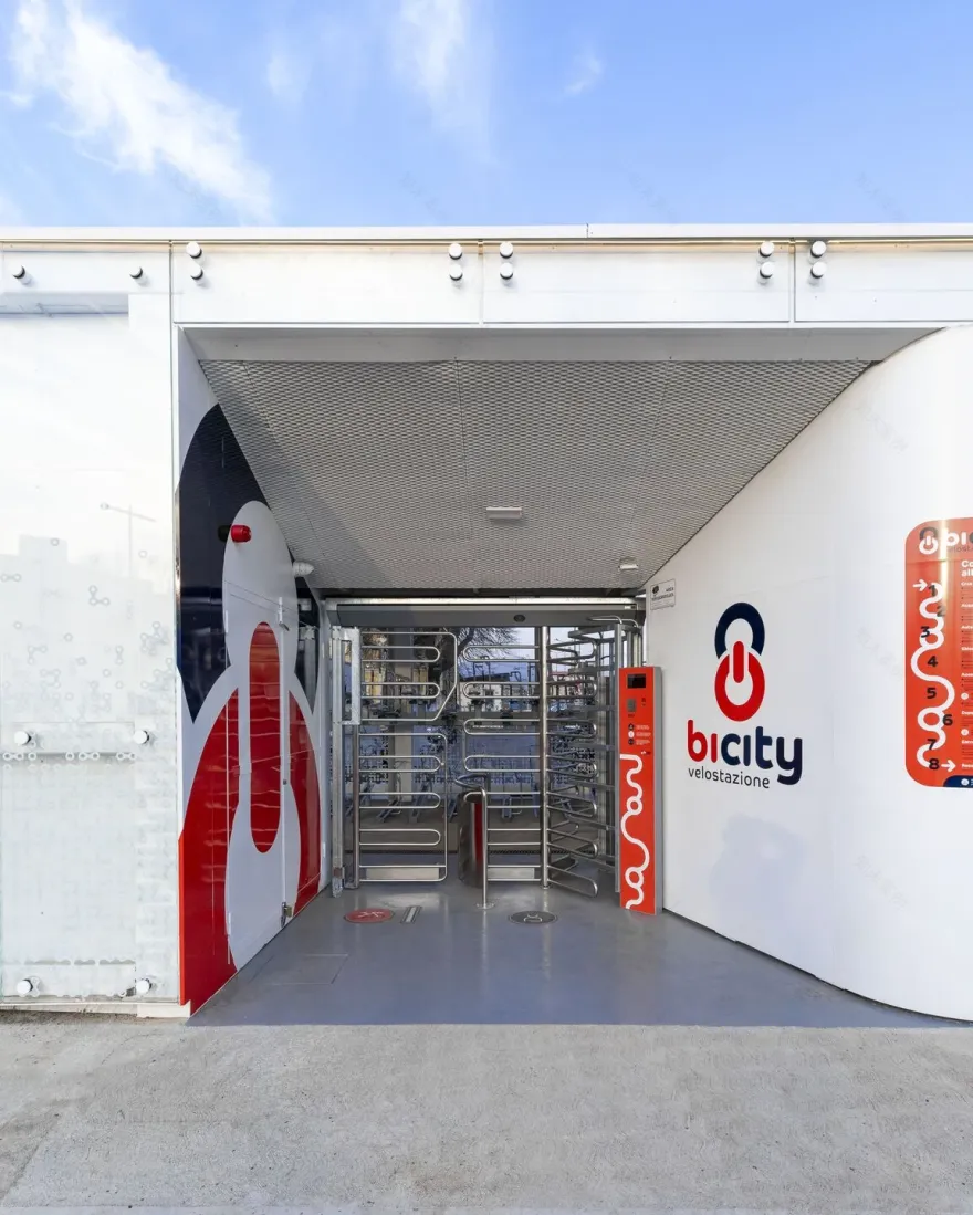 贝加莫发光自行车站丨意大利贝加莫丨STUDIO CAPITANIO ARCHITETTI-45