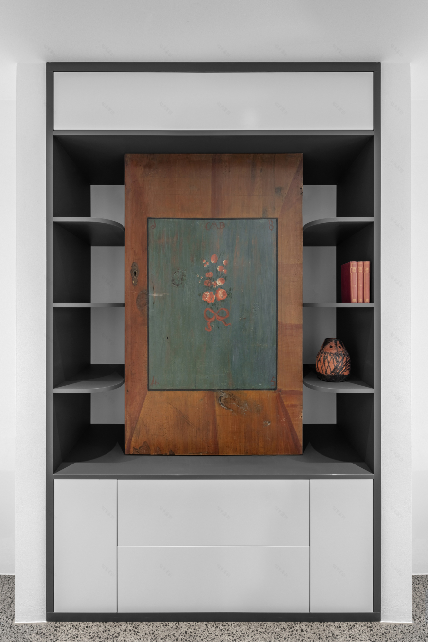 齐尔霍夫带客厅丨意大利丨NAEMAS Architekturkonzepte-40