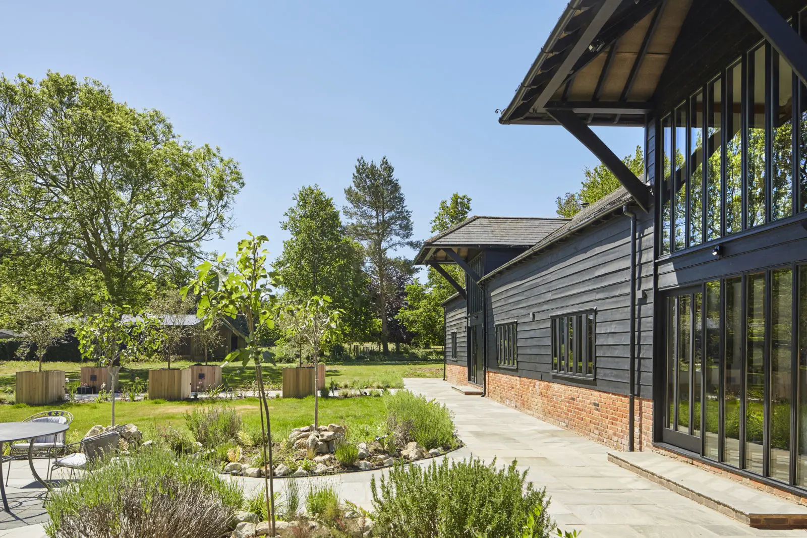 古典英伦风 | 18 世纪肯特郡谷仓的现代重生-22